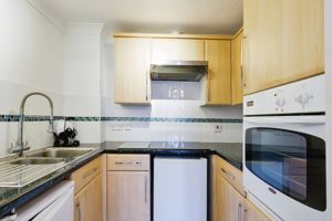 KITCHEN- click for photo gallery